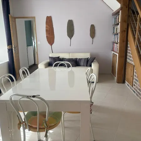 Confortable, Parking Prive - 6 Pers. * Noyen-sur-Sarthe